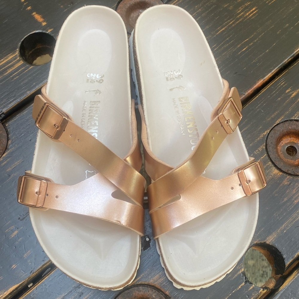 Birkenstock, Women's Yao Sandal (Copper) Rosegold Size 39